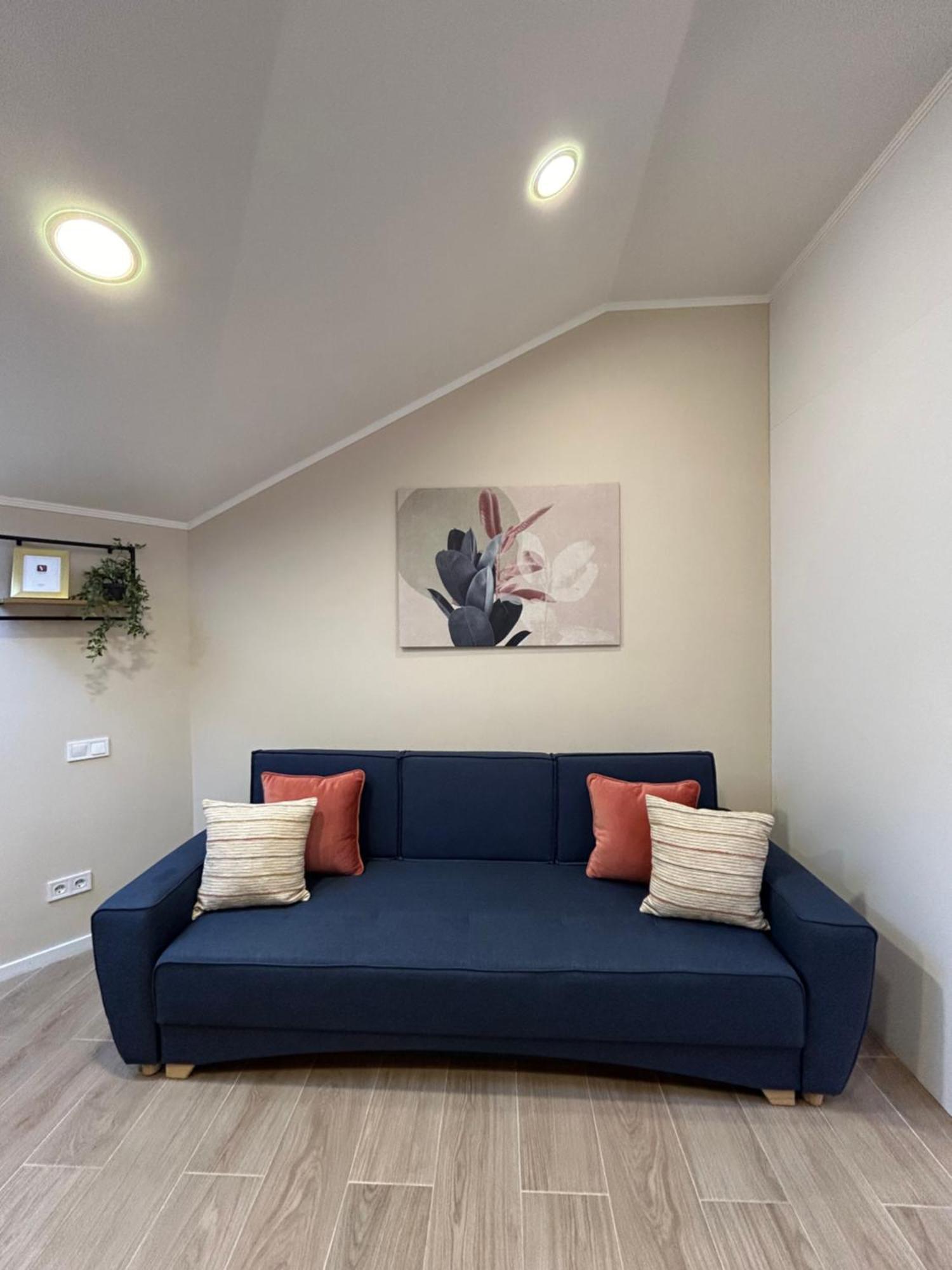 Modern Apartment In The City Center Lviv Bagian luar foto