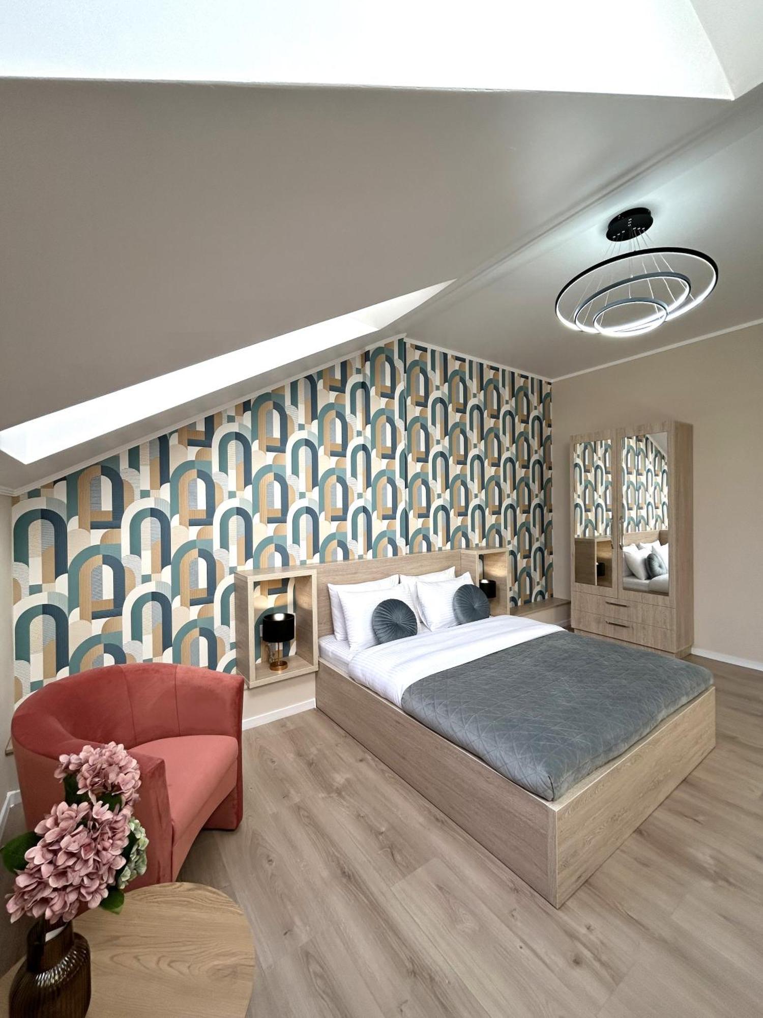 Modern Apartment In The City Center Lviv Bagian luar foto