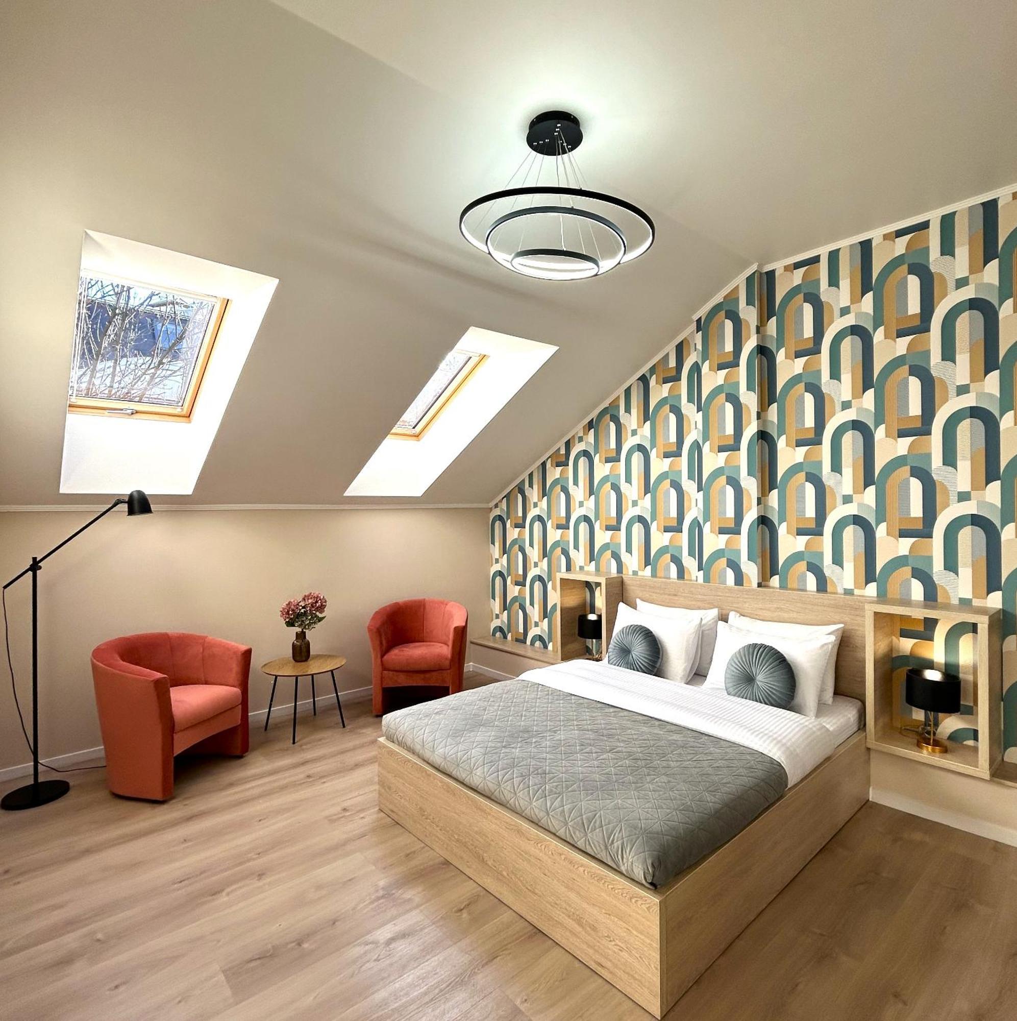 Modern Apartment In The City Center Lviv Bagian luar foto